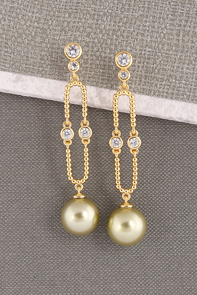 Linear Shell Pearl Dangle Earring 18K Gold Plate