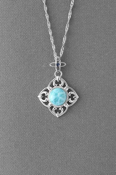 Quatrefoil Larimar Silver Pndant Chain