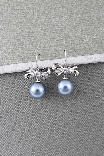 Shell pearls Earring