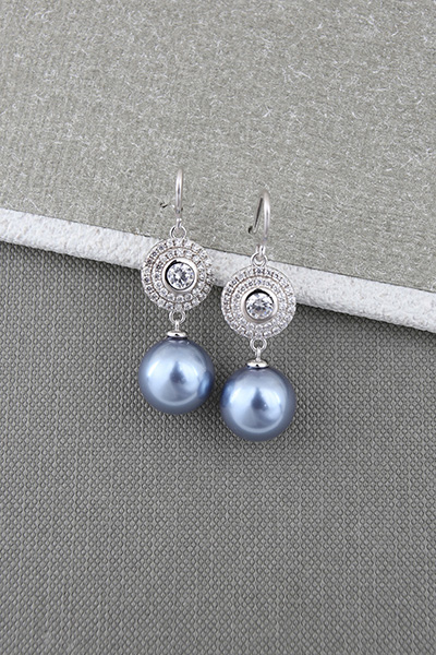 Shell pearls Earring