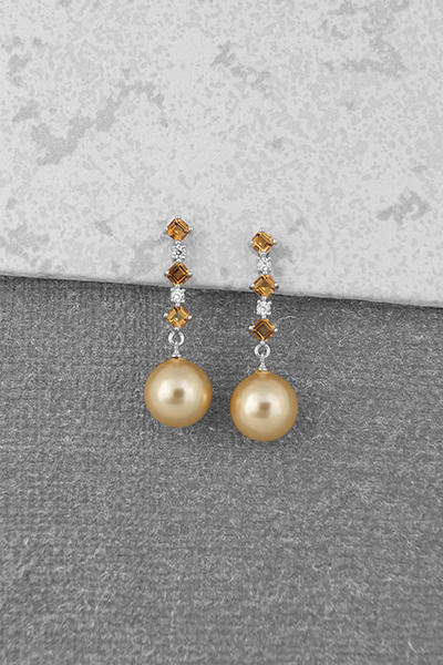 Shell pearls Earring