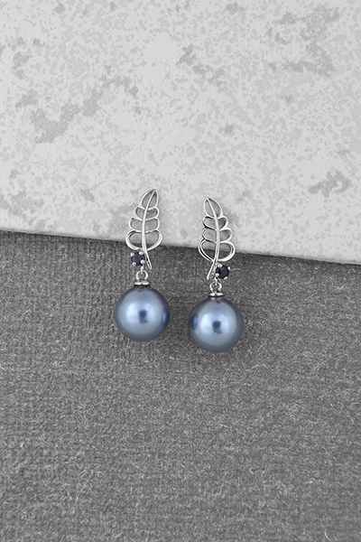 Shell pearls Earring