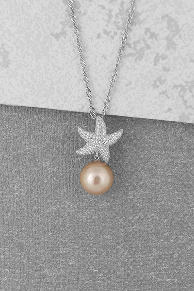 Shell pearls Pendant