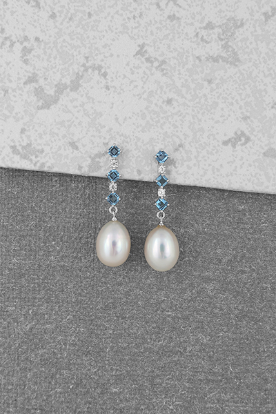 Genuine pearls Earring