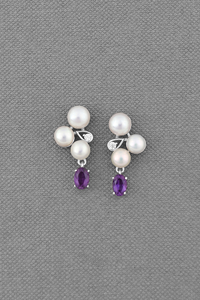 Genuine pearls Earring