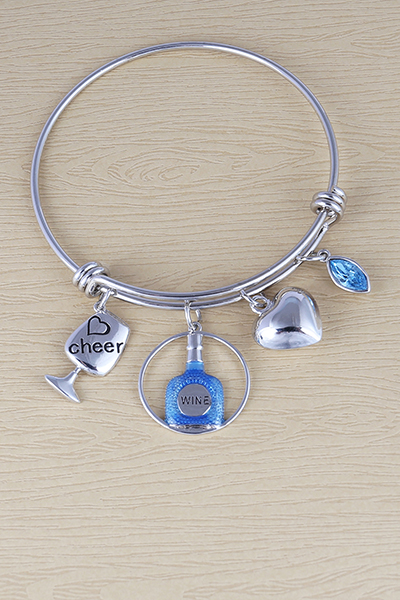 Expandable Bracelet Of Good Cheers Main Charm